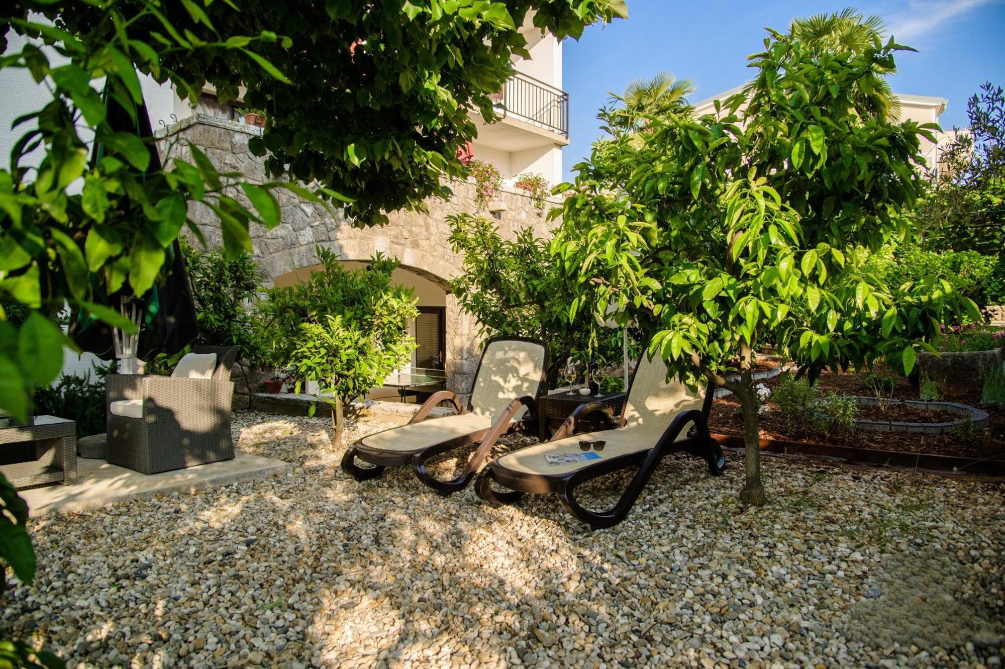 Bubi Apartments Malinska Kültér fotó