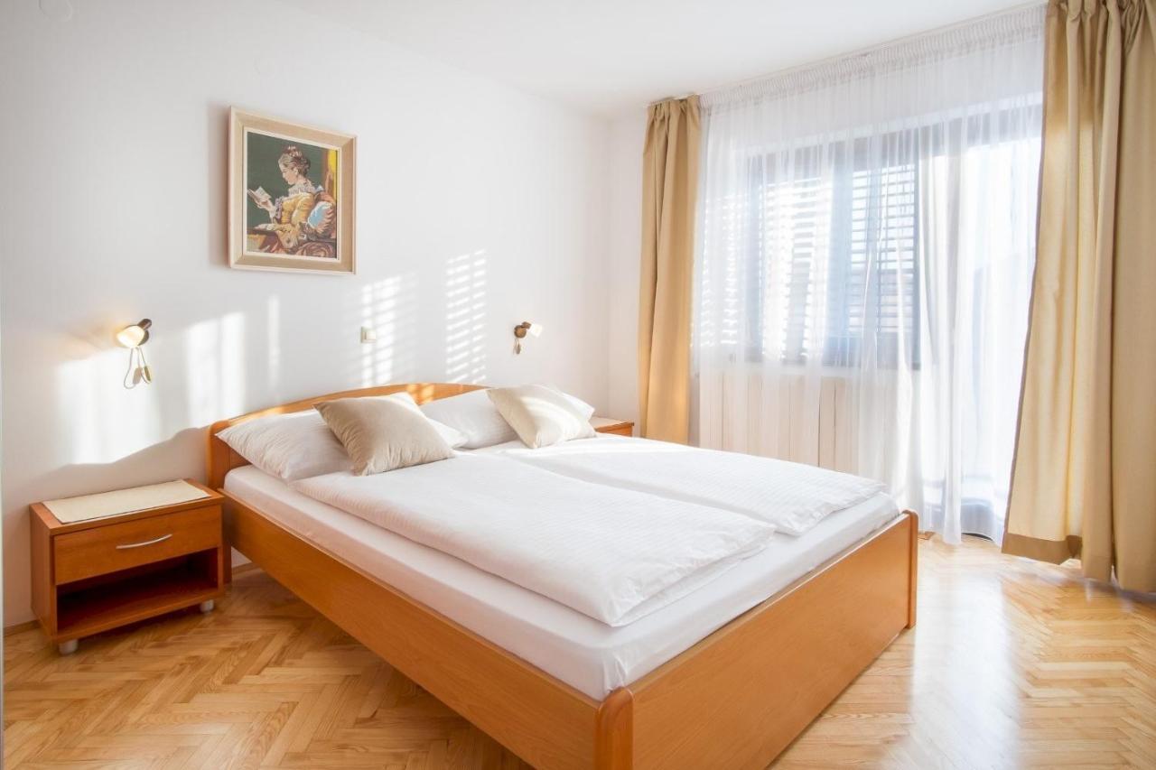 Bubi Apartments Malinska Kültér fotó