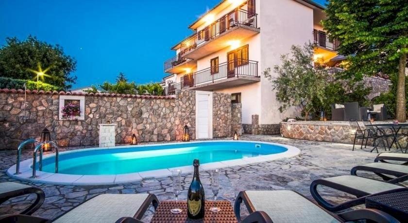 Bubi Apartments Malinska Kültér fotó