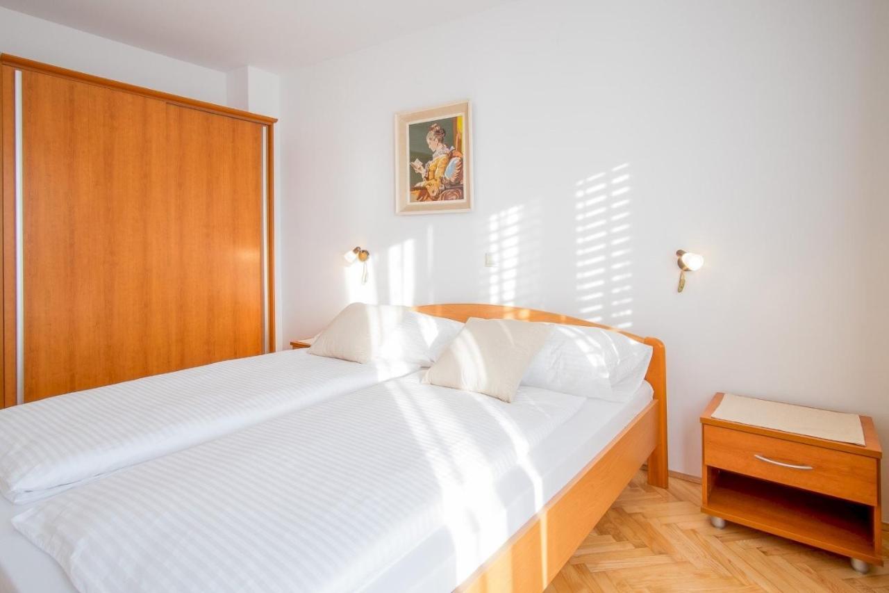 Bubi Apartments Malinska Kültér fotó