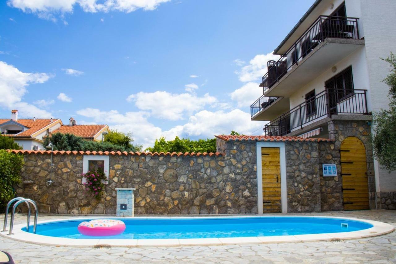 Bubi Apartments Malinska Kültér fotó