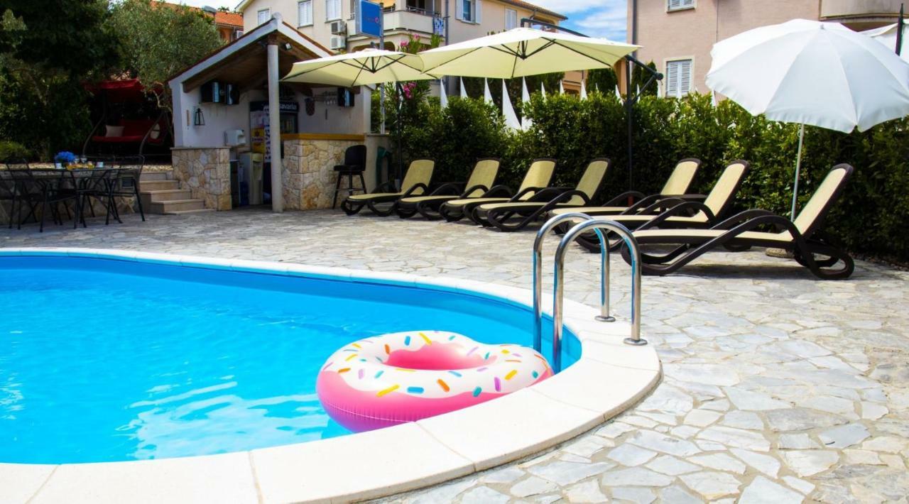 Bubi Apartments Malinska Kültér fotó